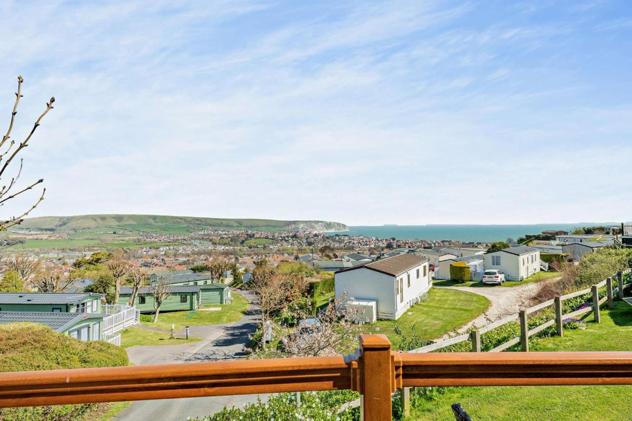 Butterfly Lodge Суонидж Екстериор снимка