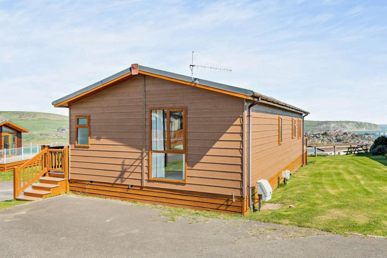 Butterfly Lodge Суонидж Екстериор снимка